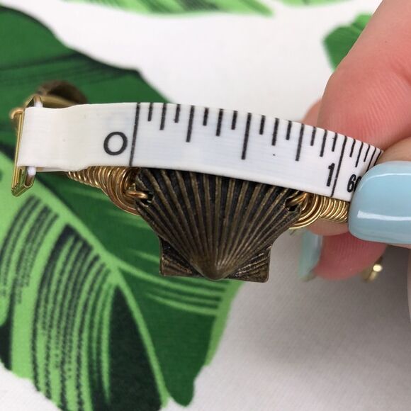 Bourbon and Bowties Seashell Gold Wire Bracelet OS - Picture 10 of 12